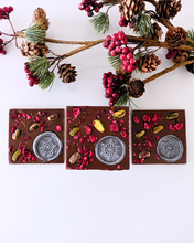 Load image into Gallery viewer, Fancy Bar: Merry &amp; Bright
