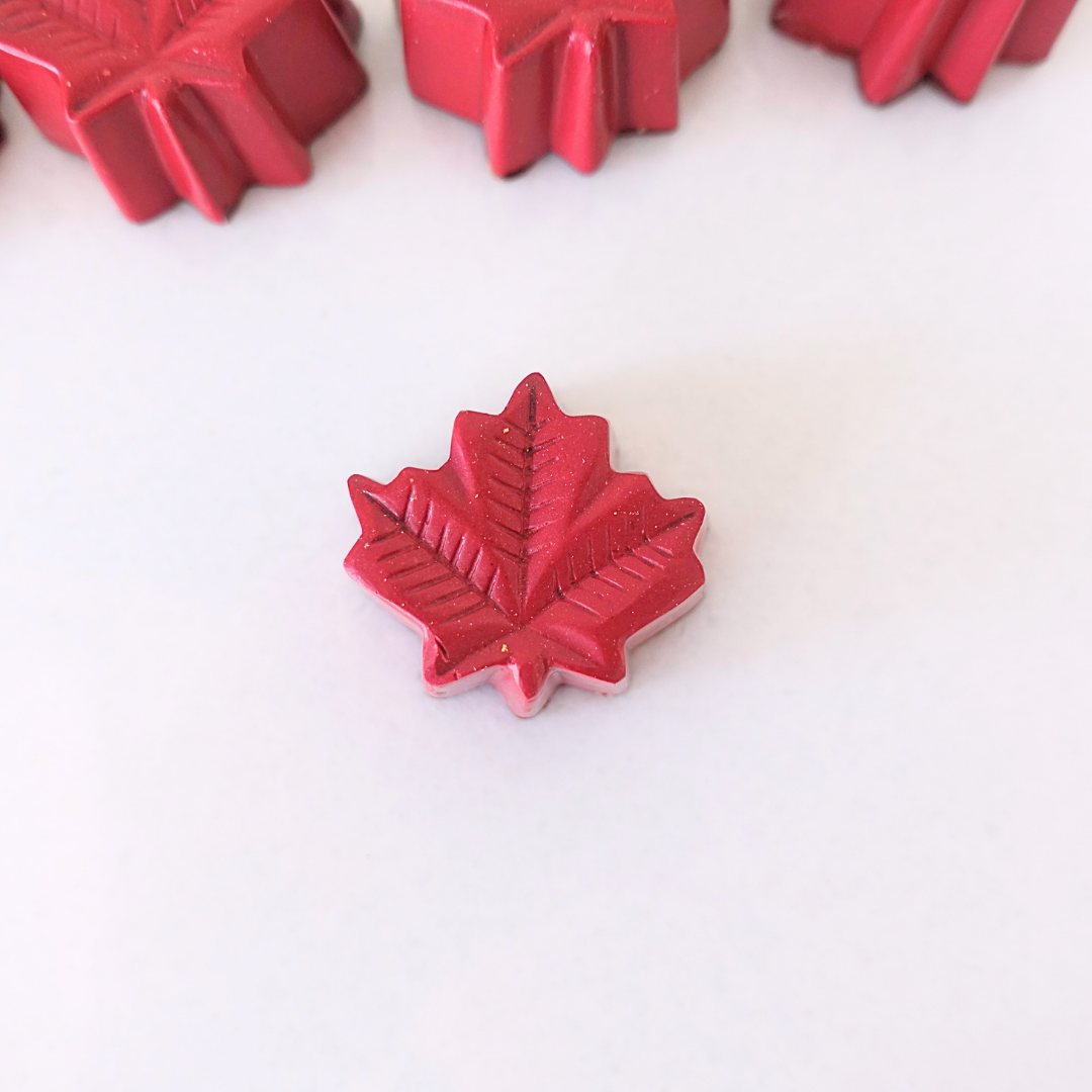 Box of 4 Maple Leaf Truffle