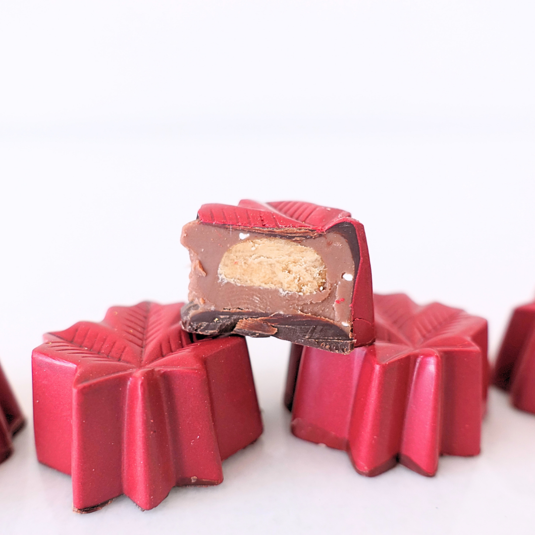 Box of 4 Maple Leaf Truffle