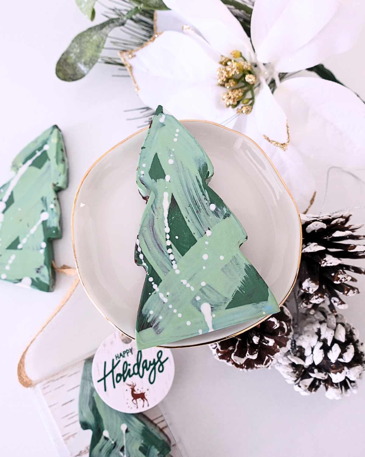 Crunchy Peppermint Evergreen Tree (Ornament Box)